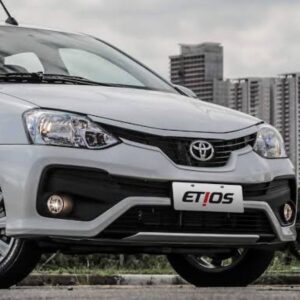 Alternative view of Faro delantero Ty Etios 2018